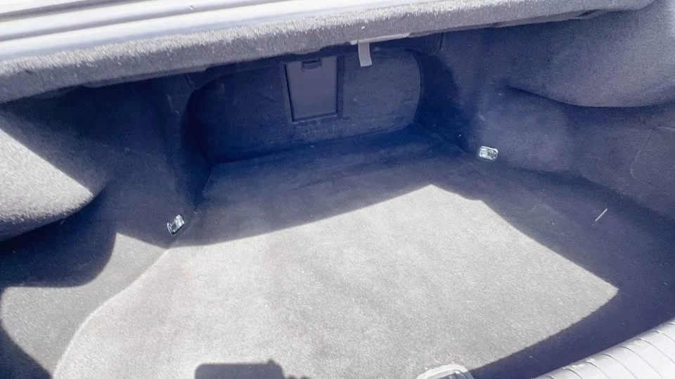 2017 Hyundai Genesis - Image 4 of 13