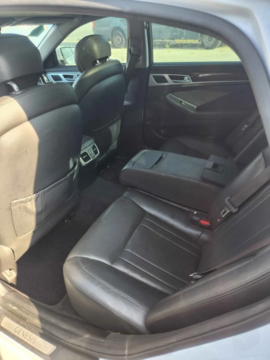 2017 Hyundai Genesis - Image 3 of 7