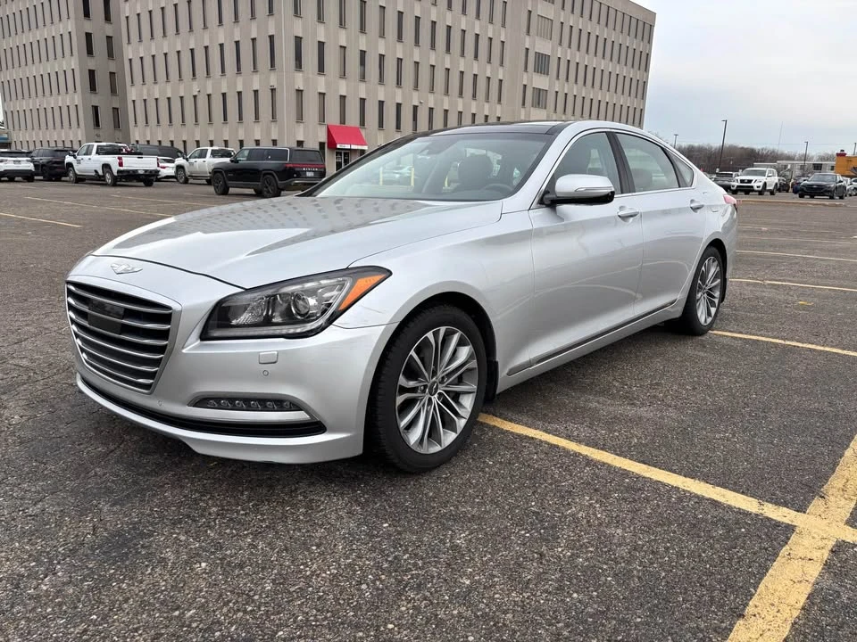 2017 Hyundai Genesis - Image 2 of 15
