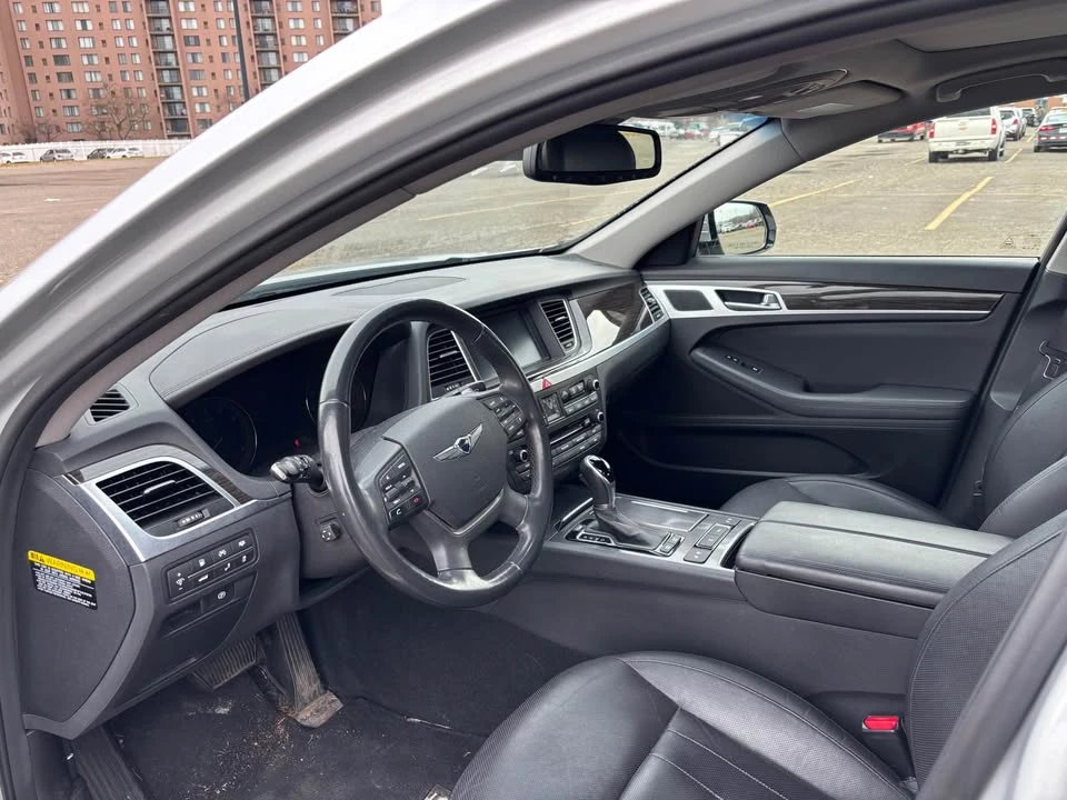 2017 Hyundai Genesis - Image 6 of 15