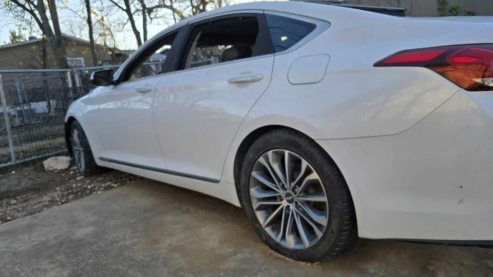 2017 Hyundai Genesis - Image 3 of 7