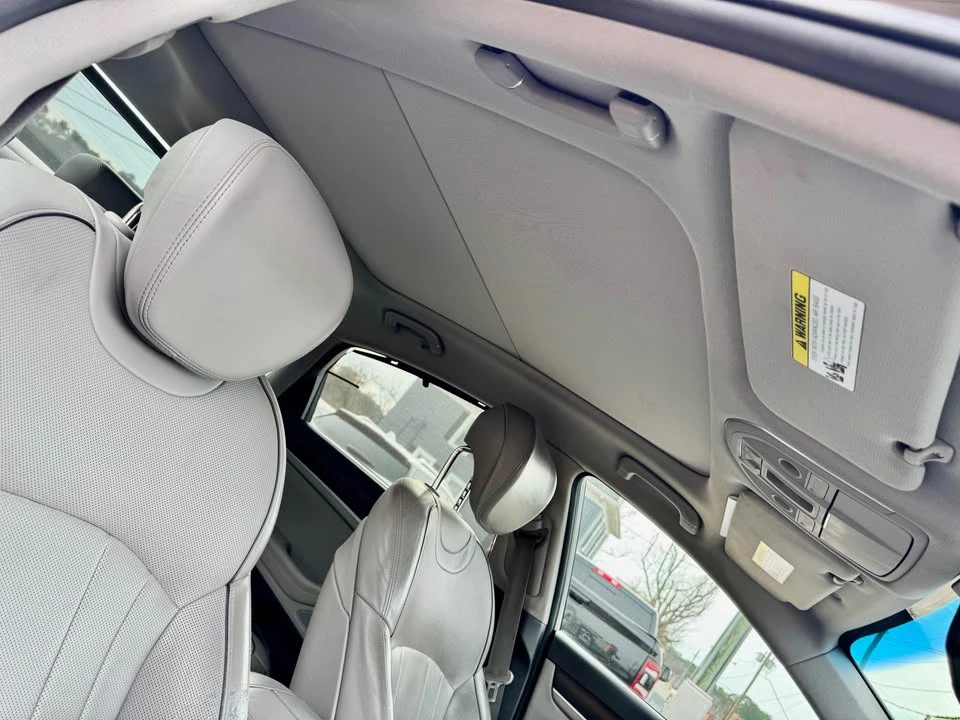 2017 Hyundai Genesis - Image 7 of 9
