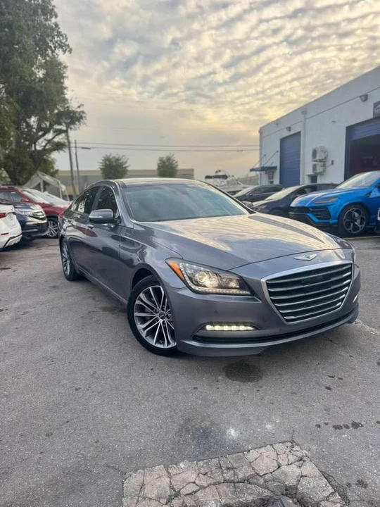 2017 Hyundai Genesis - Image 2 of 16