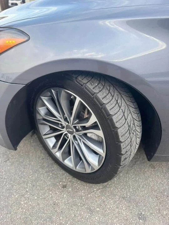 2017 Hyundai Genesis - Image 16 of 16