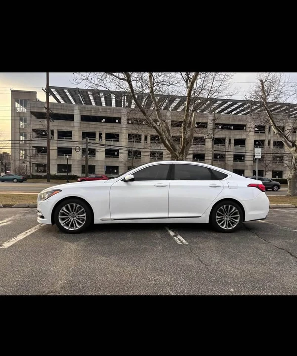 2017 Hyundai Genesis - Image 12 of 12