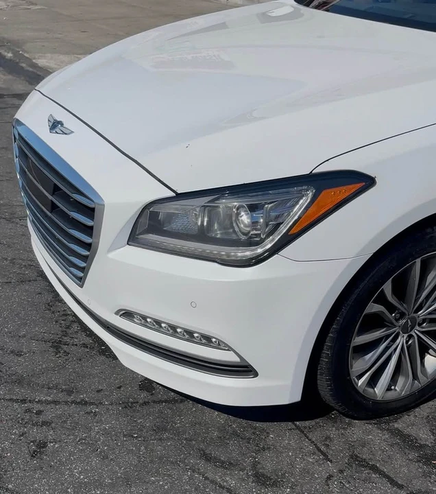 2017 Hyundai Genesis - Image 4 of 12
