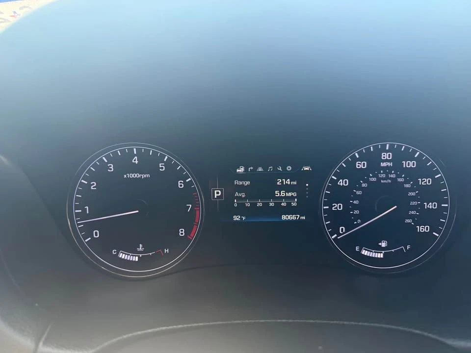 2017 Hyundai Genesis - Image 11 of 17