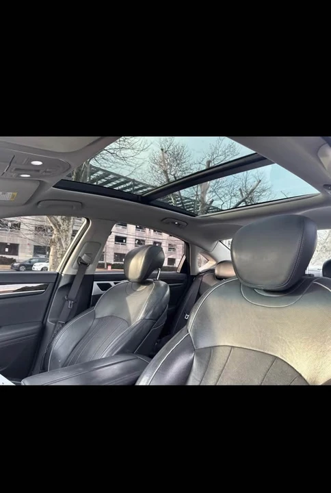 2017 Hyundai Genesis - Image 6 of 12