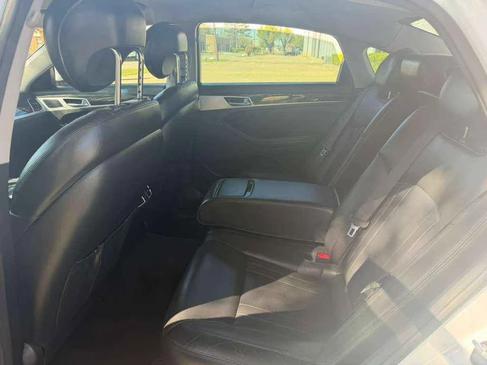 2017 Hyundai Genesis - Image 12 of 12