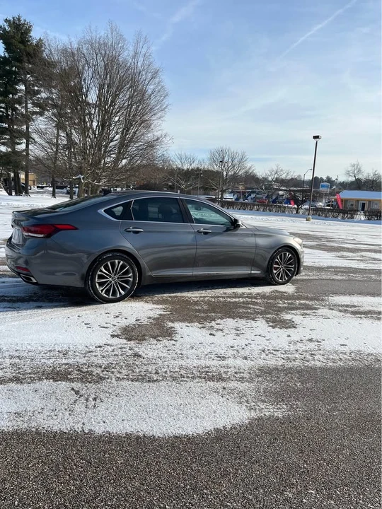 2017 Hyundai Genesis - Image 13 of 14