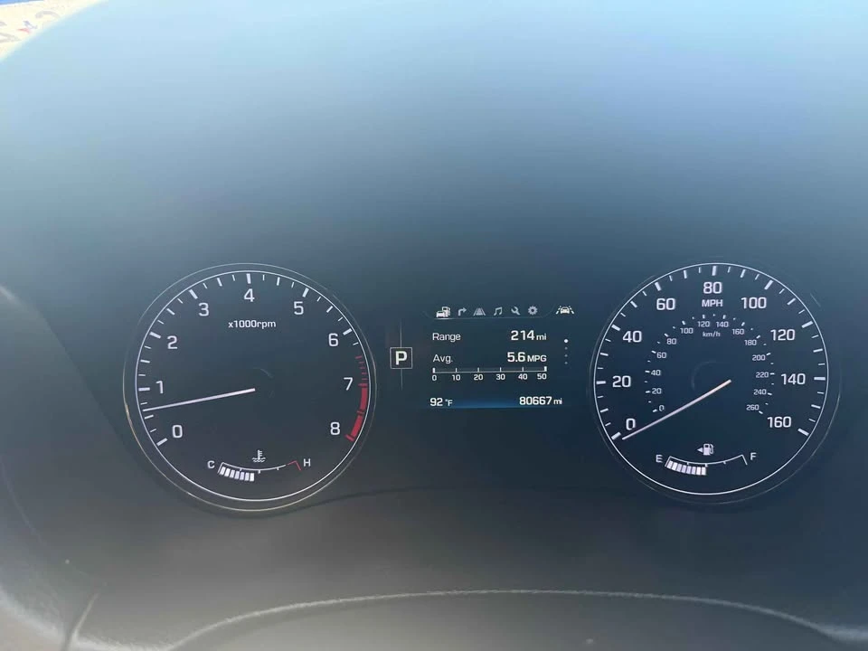 2017 Hyundai Genesis - Image 7 of 12