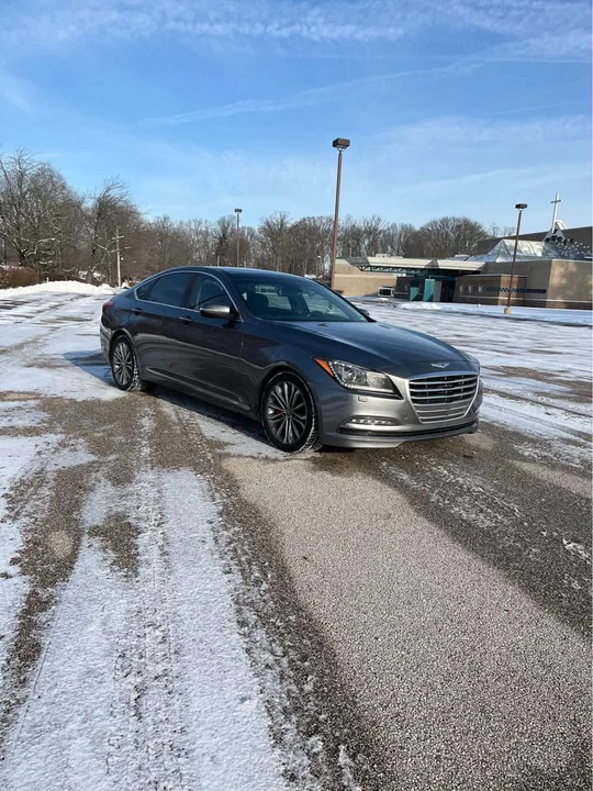 2017 Hyundai Genesis - Image 5 of 14