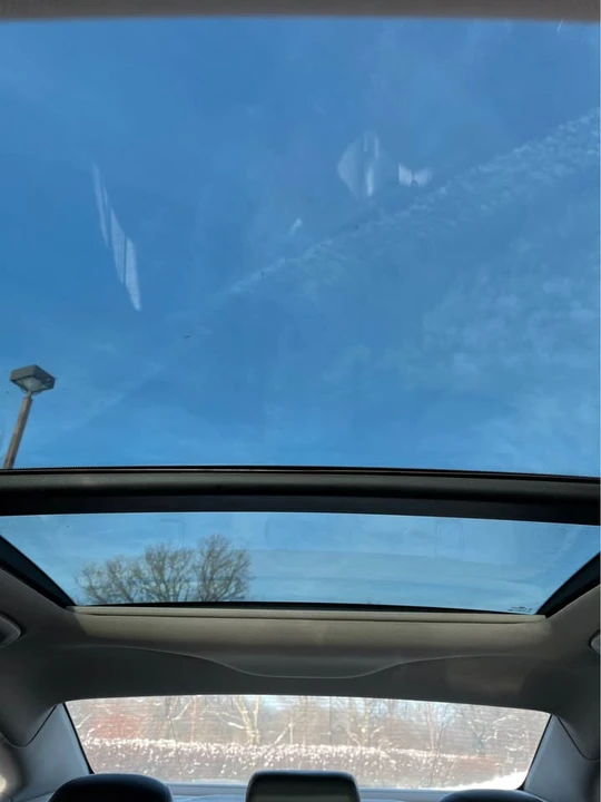 2017 Hyundai Genesis - Image 9 of 14