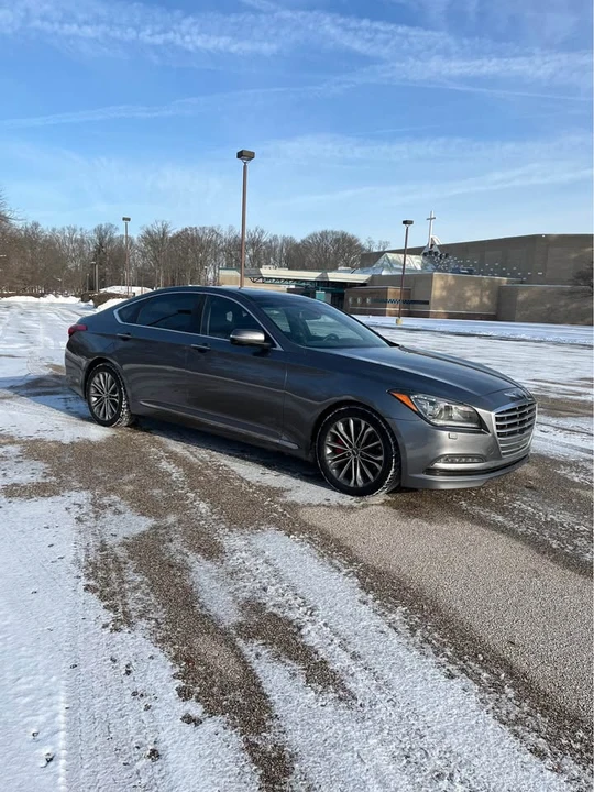 2017 Hyundai Genesis - Image 12 of 14