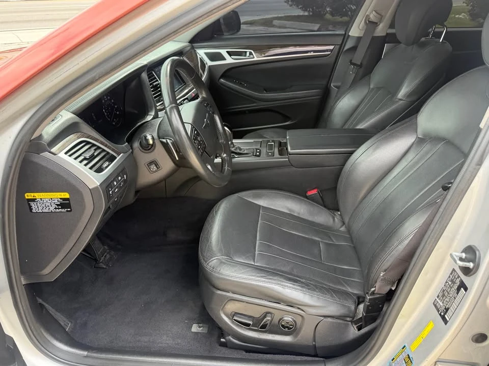 2017 Hyundai Genesis - Image 7 of 14