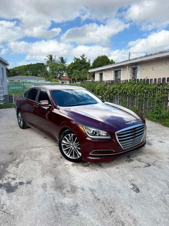 2017 Hyundai Genesis - Image 2 of 16