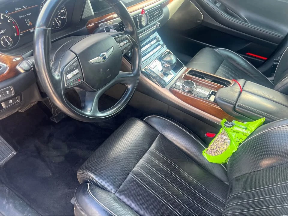 2017 Hyundai Genesis - Image 13 of 19
