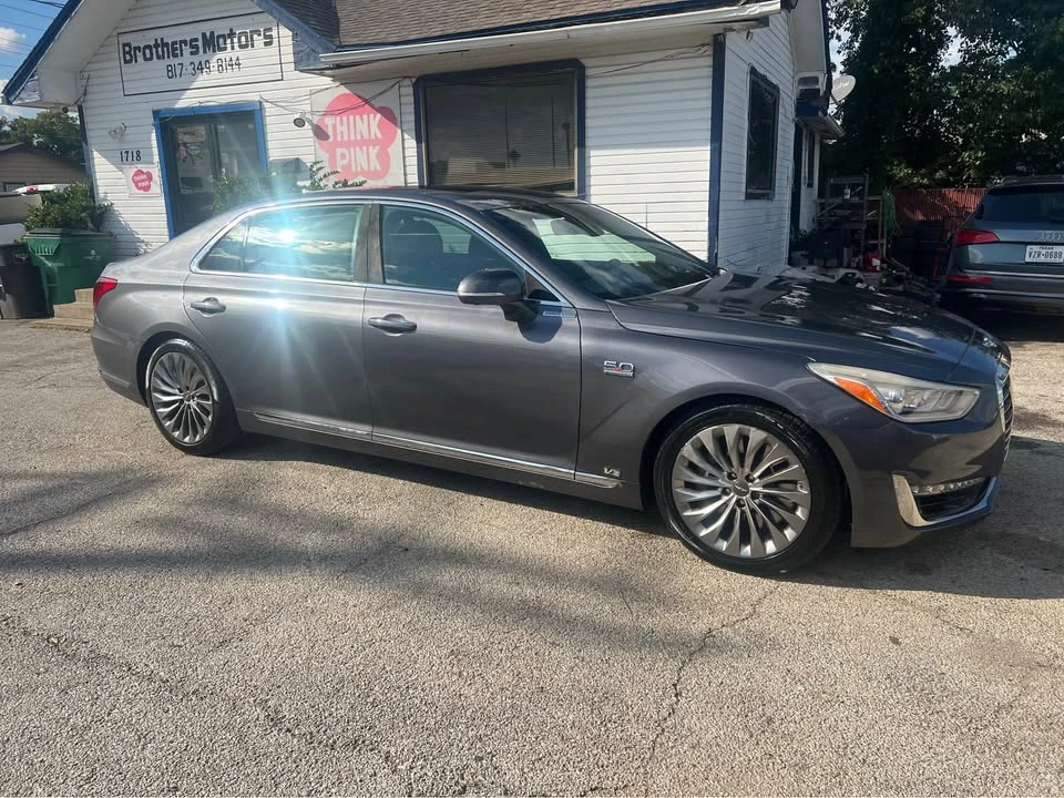2017 Hyundai Genesis - Image 4 of 19