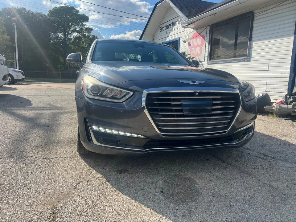 2017 Hyundai Genesis - Image 2 of 19