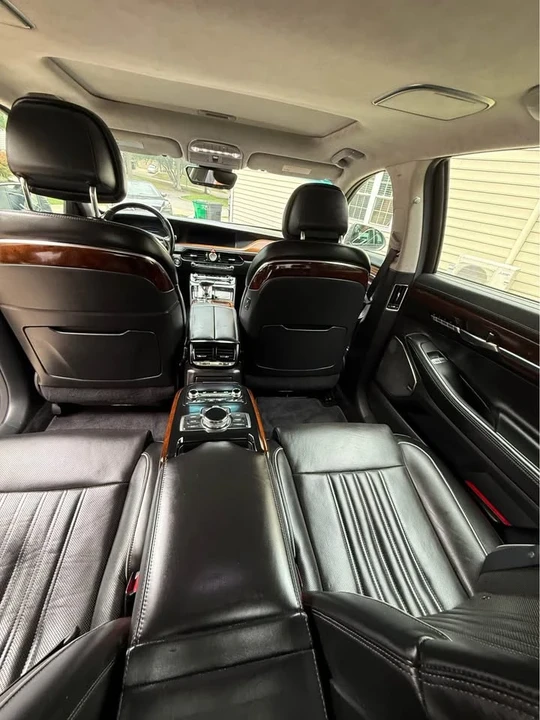 2017 Hyundai Genesis - Image 6 of 10