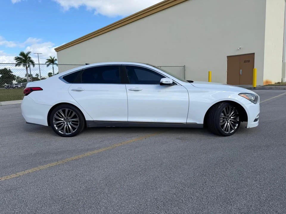 2017 Hyundai Genesis - Image 3 of 11