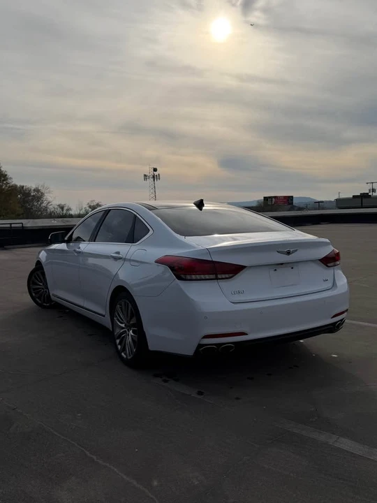 2017 Hyundai Genesis - Image 2 of 8