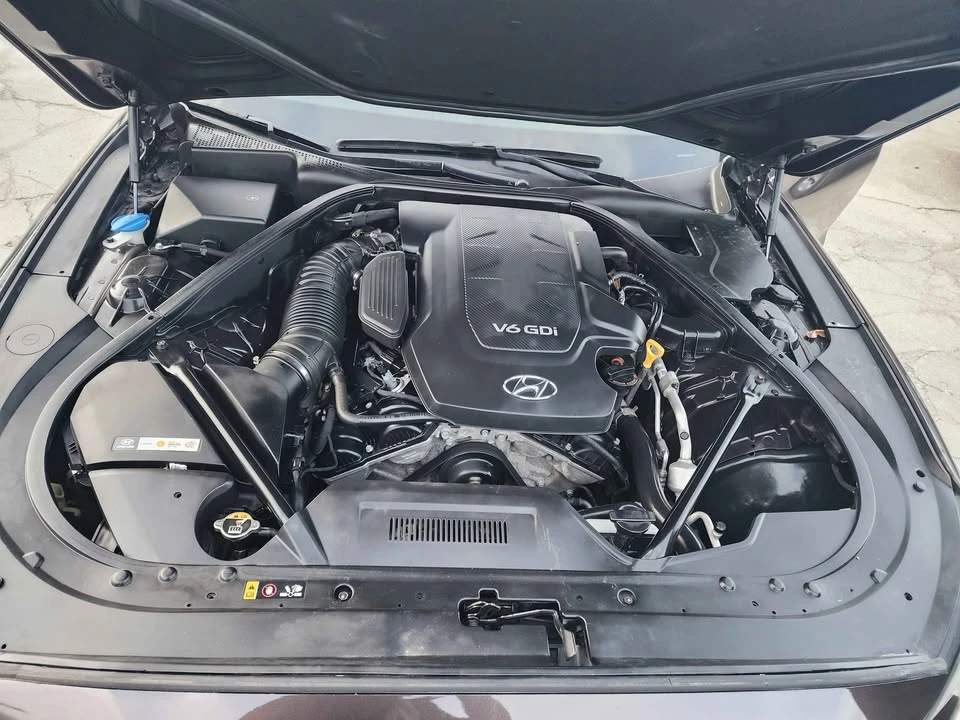 2017 Hyundai Genesis - Image 14 of 14