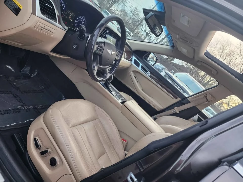 2017 Hyundai Genesis - Image 11 of 14