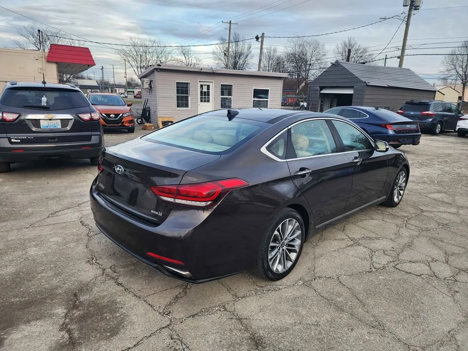 2017 Hyundai Genesis - Image 5 of 14