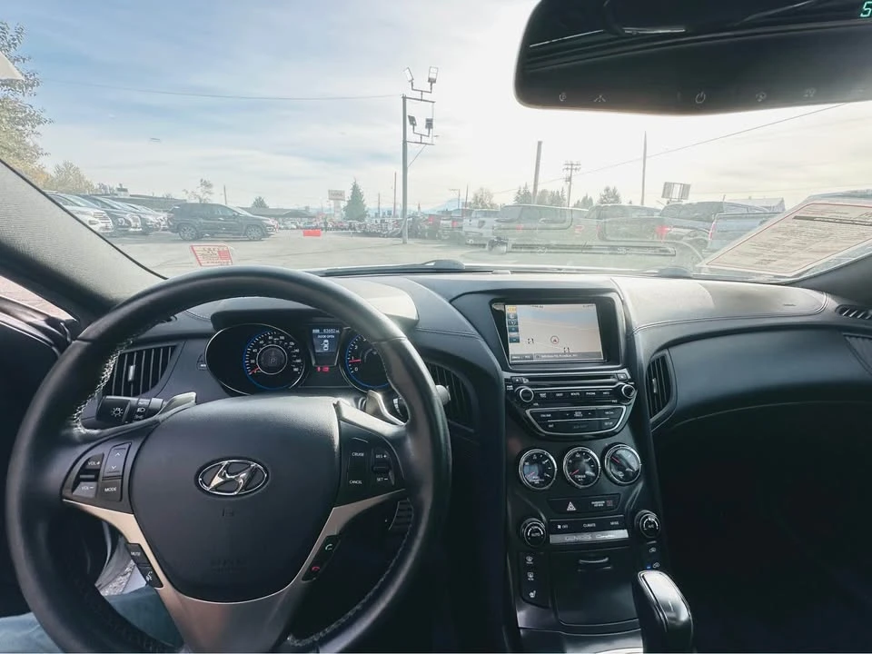 2017 Hyundai Genesis Coupe - Image 13 of 16