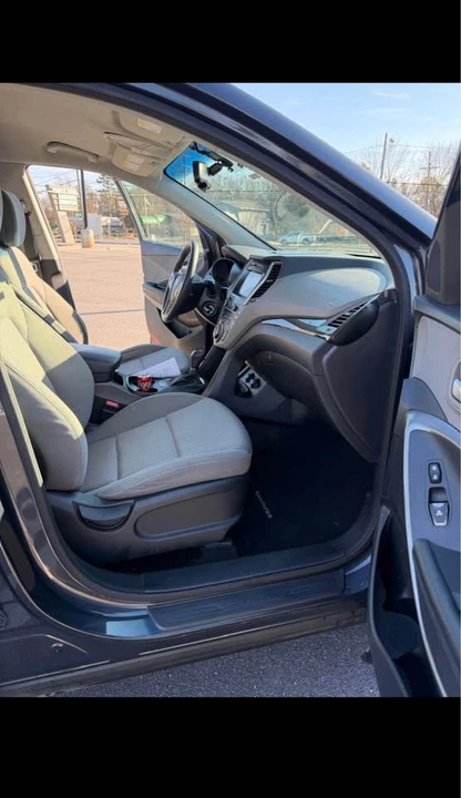 2017 Hyundai Santa Fe - Image 3 of 12