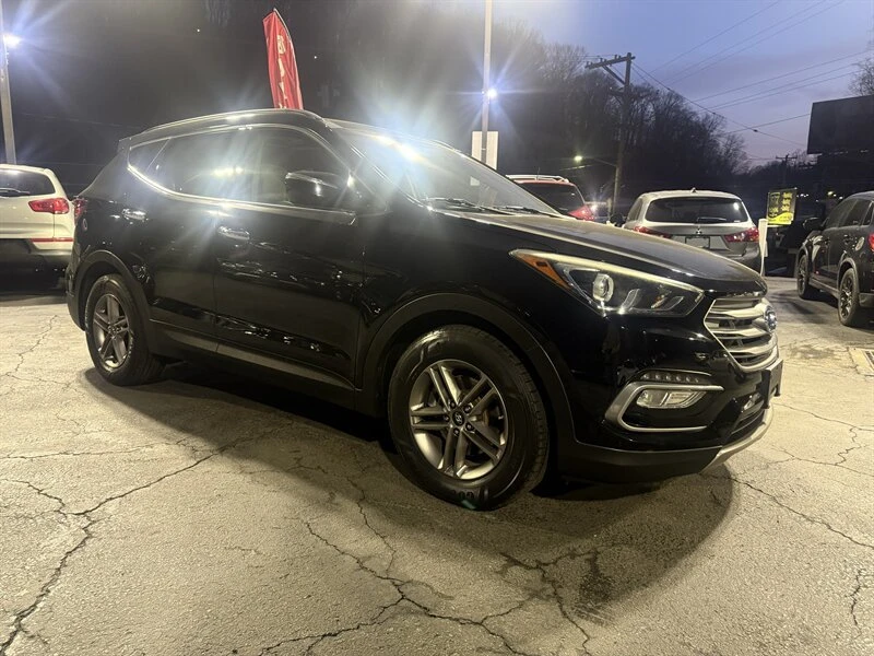 2017 Hyundai Santa Fe - Image 4 of 20