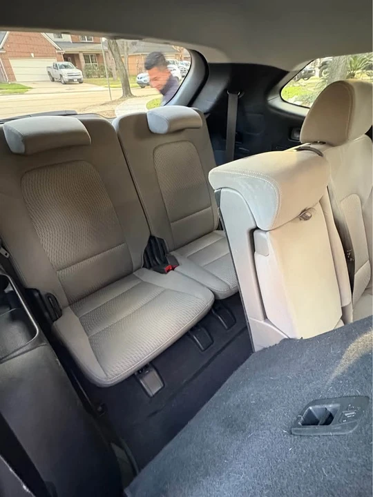 2017 Hyundai Santa Fe - Image 14 of 14