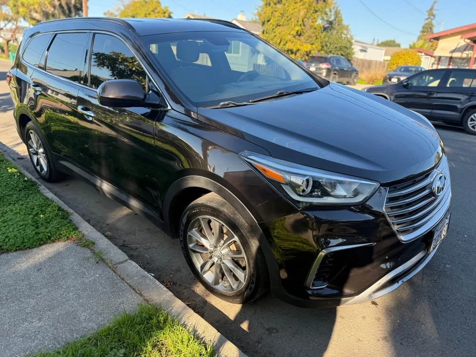 2017 Hyundai Santa Fe - Image 2 of 11