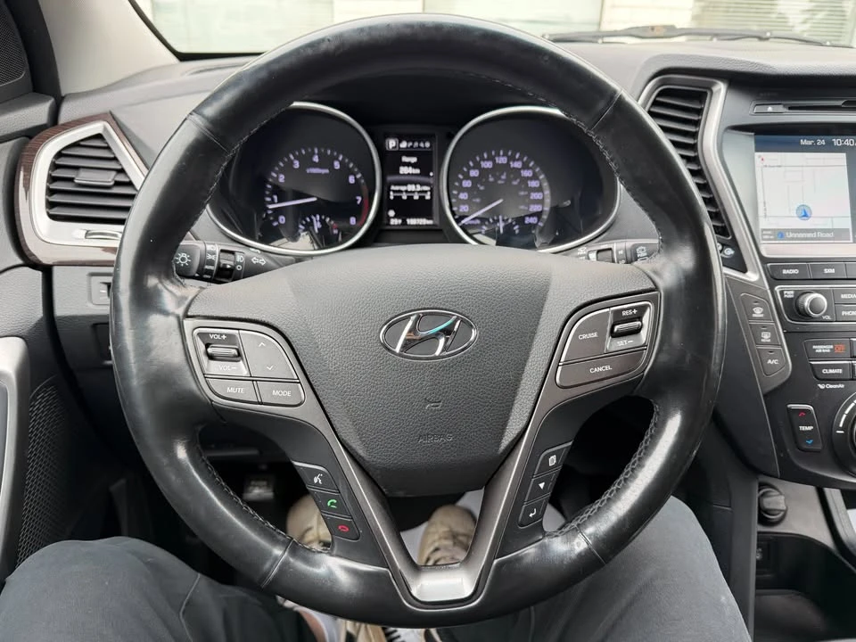 2017 Hyundai Santa Fe - Image 13 of 20