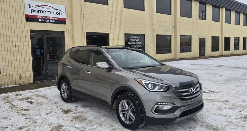 2017 Hyundai Santa Fe - Image 2 of 20