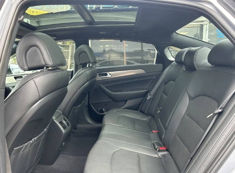2017 Hyundai Sonata - Image 11 of 15
