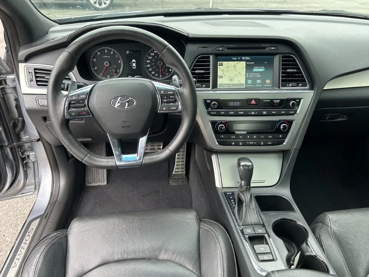 2017 Hyundai Sonata - Image 10 of 15
