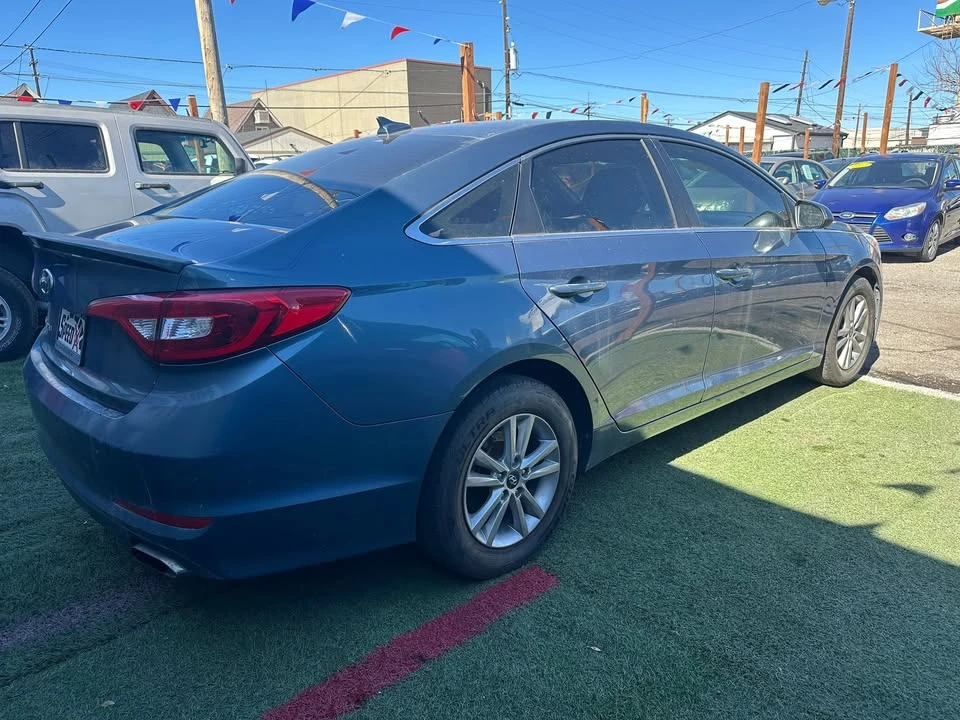 2017 Hyundai Sonata - Image 8 of 11