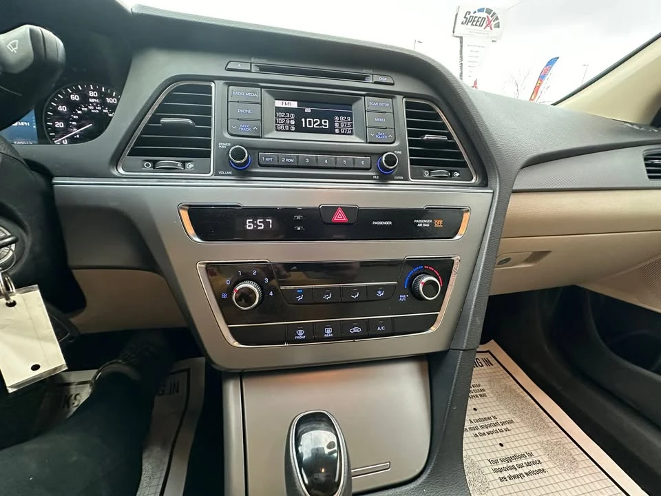 2017 Hyundai Sonata - Image 5 of 11