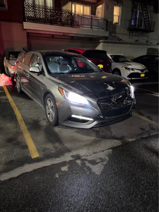2017 Hyundai Sonata - Image 2 of 5