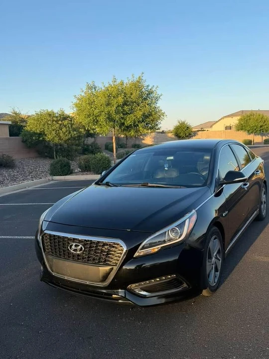2017 Hyundai Sonata - Image 4 of 21