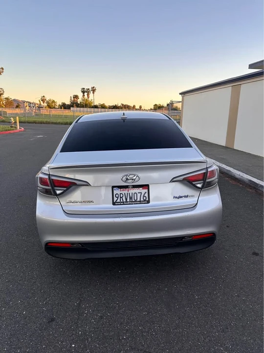 2017 Hyundai Sonata - Image 7 of 18