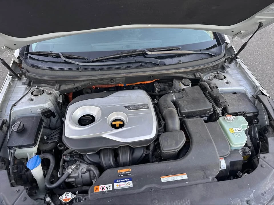 2017 Hyundai Sonata - Image 16 of 18