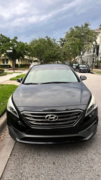 2017 Hyundai Sonata - Image 2 of 19