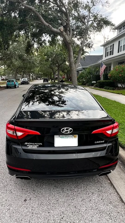 2017 Hyundai Sonata - Image 4 of 19