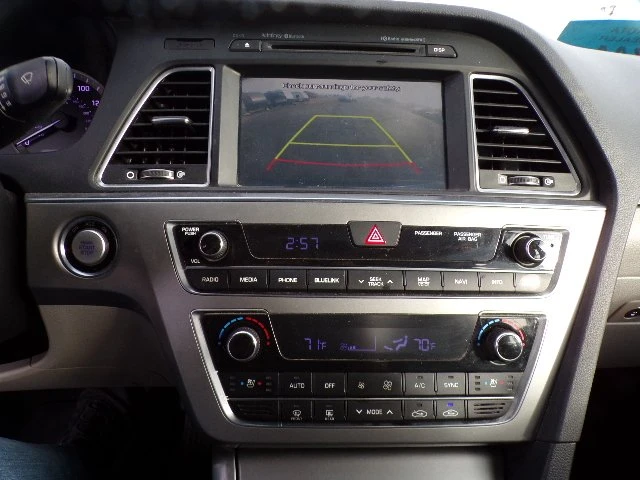 2017 Hyundai Sonata - Image 10 of 20