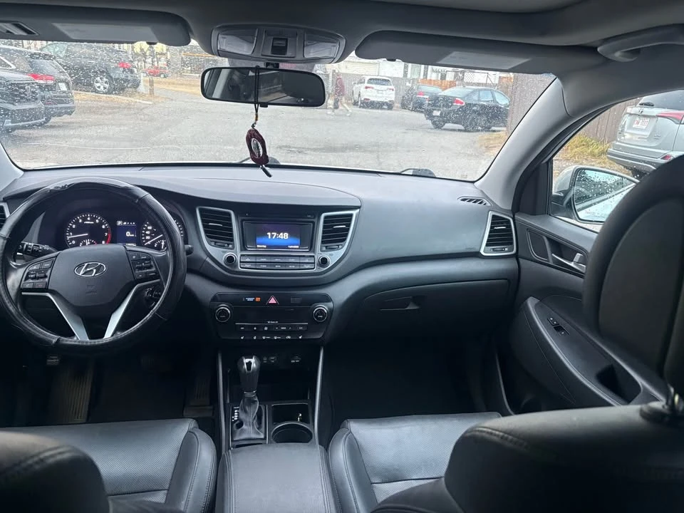 2017 Hyundai Tucson - Image 8 of 12