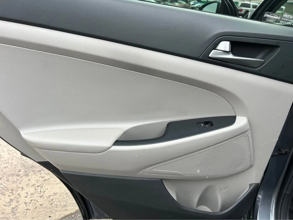 2017 Hyundai Tucson - Image 8 of 11