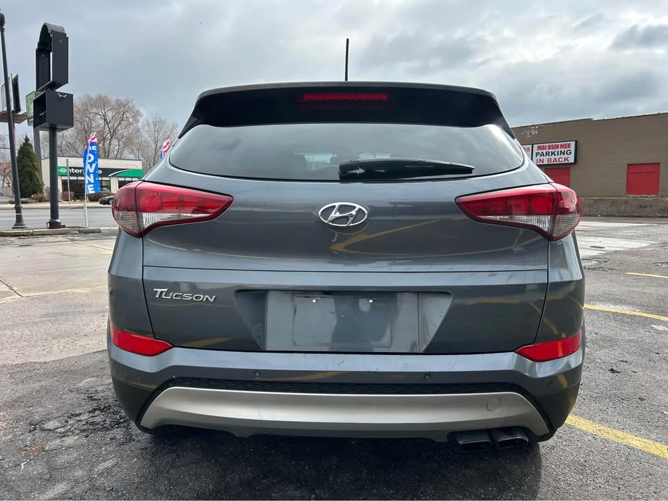 2017 Hyundai Tucson - Image 4 of 11